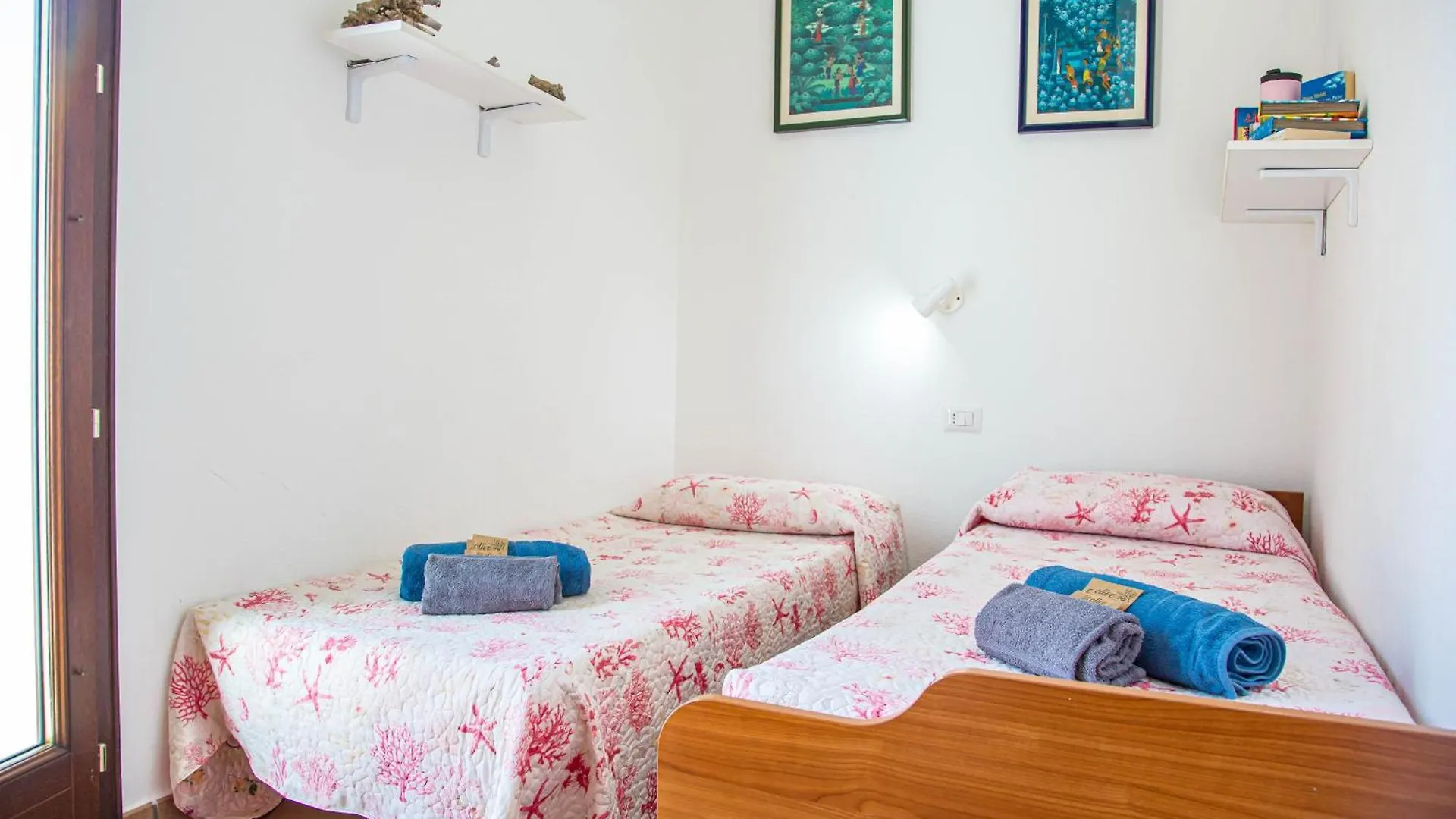 Casa Anahita, 4 Posti Letto Apartment Cala Gonone 0*,  Italy